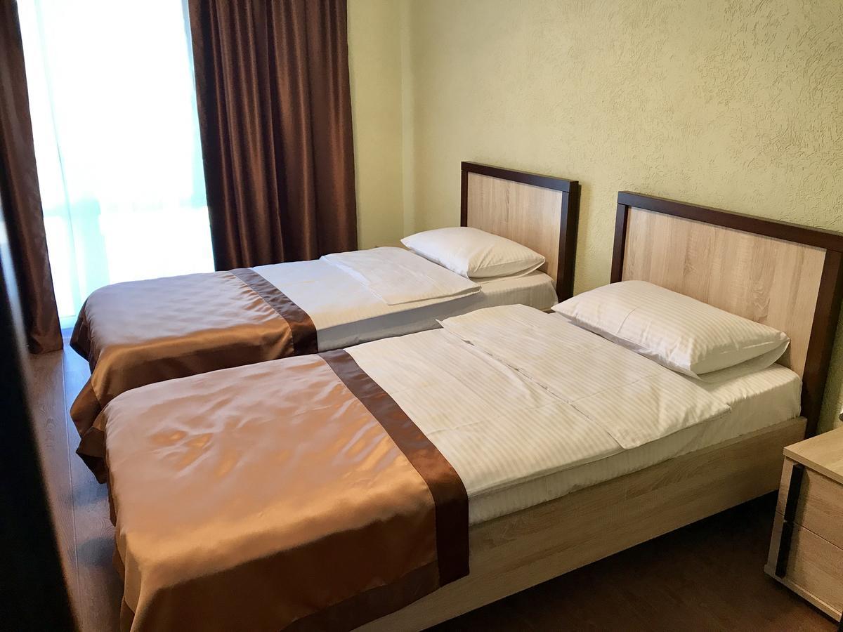 Hotel Mandarin Pizunda Esterno foto
